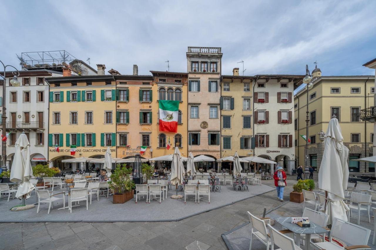 Atelier San Giacomo - Central Apartment Udine Bagian luar foto