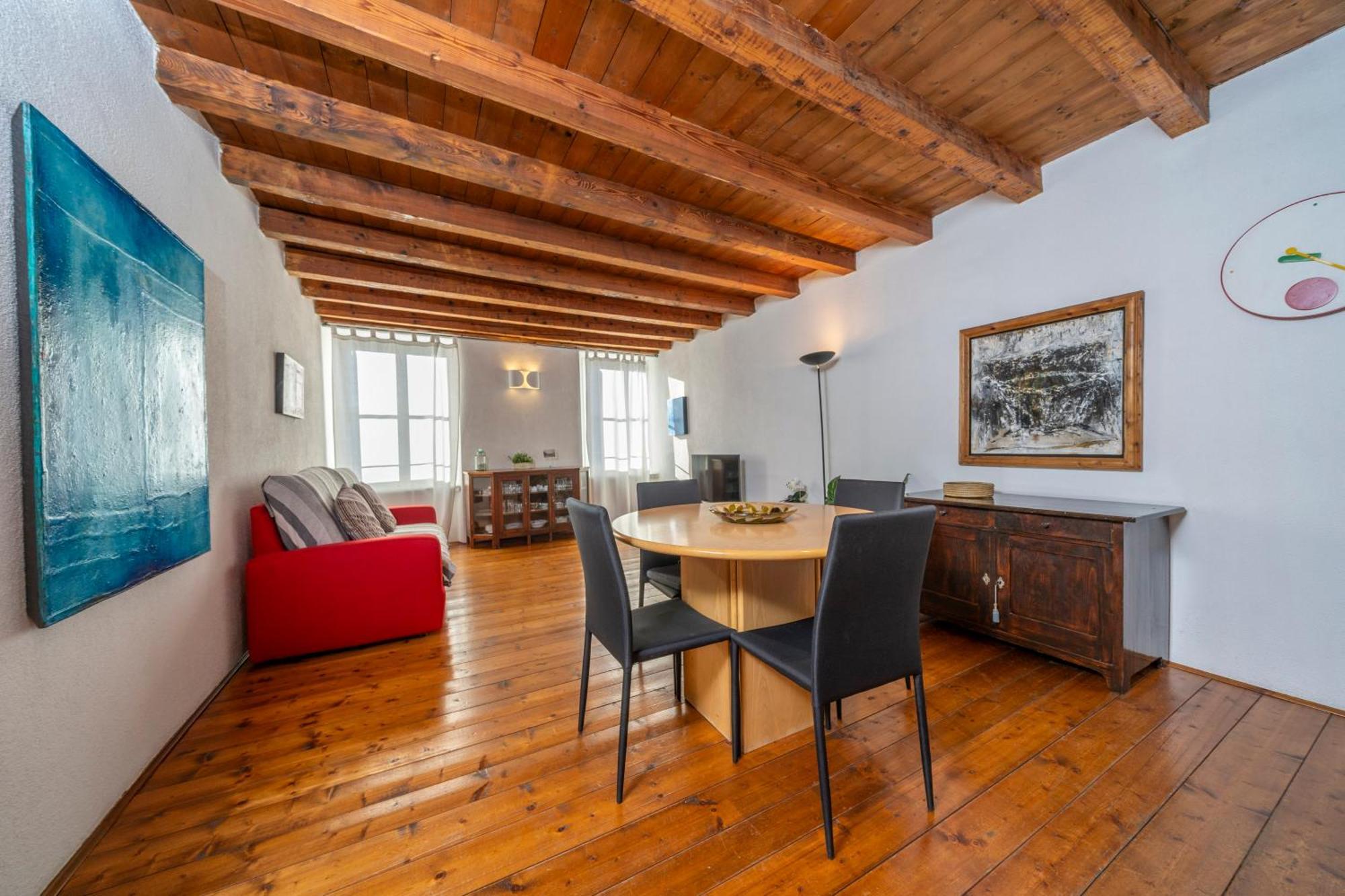 Atelier San Giacomo - Central Apartment Udine Bagian luar foto